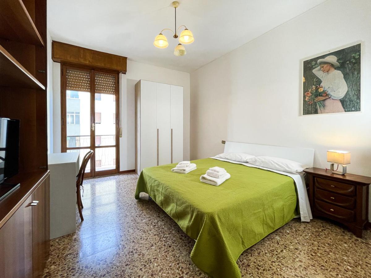 Casa Gramsci - Affitti Brevi Italia Hotel Modena Luaran gambar