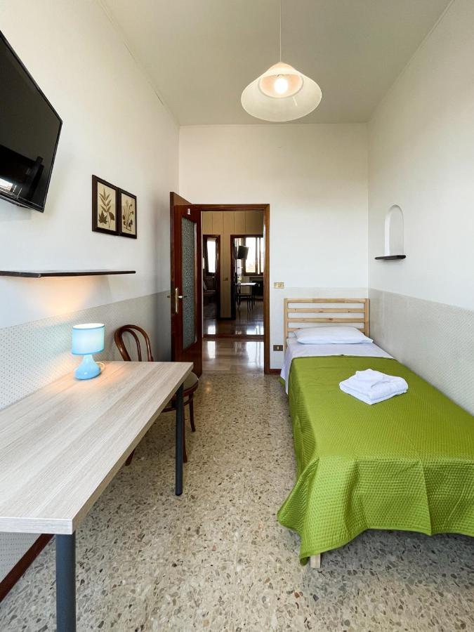 Casa Gramsci - Affitti Brevi Italia Hotel Modena Luaran gambar