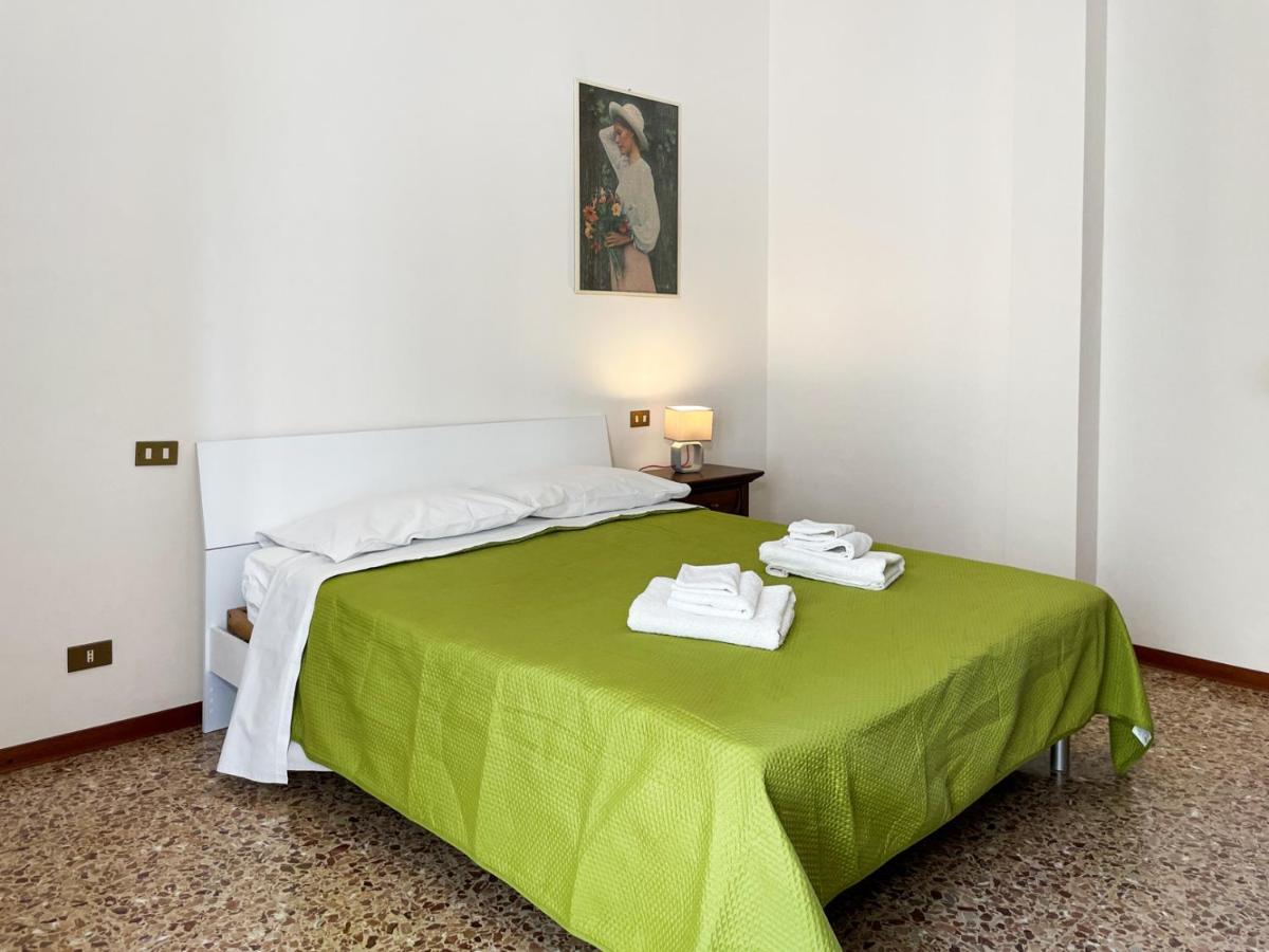 Casa Gramsci - Affitti Brevi Italia Hotel Modena Luaran gambar